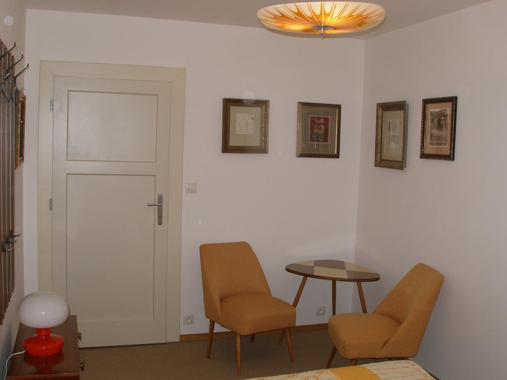 Pecka Penzion Pec pod Snezkou Ruang foto